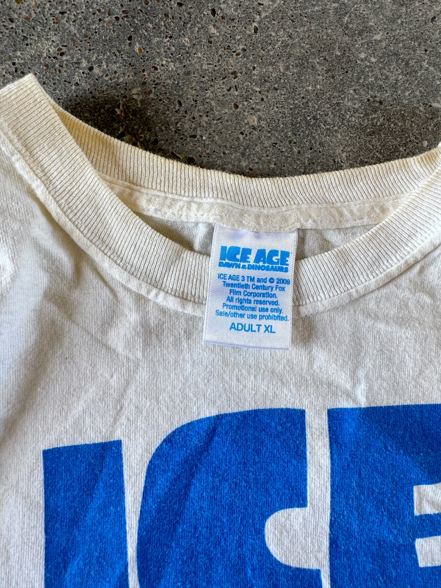 Vintage ice age movie promo tee