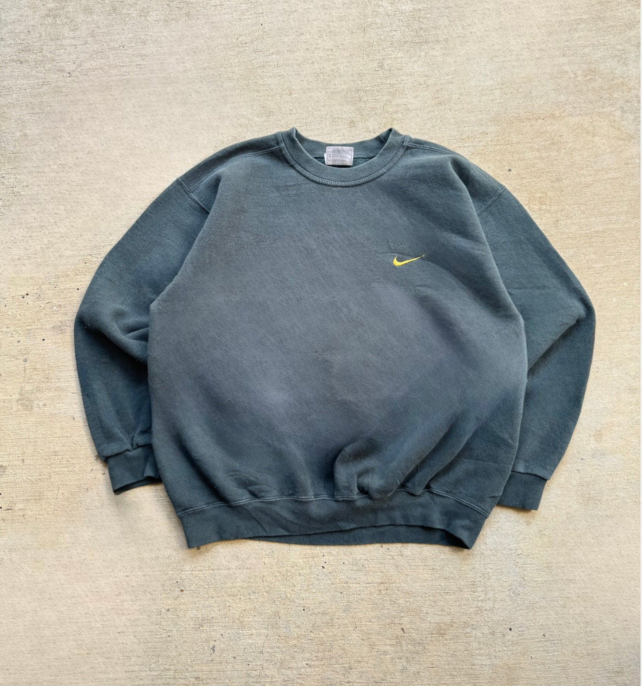 Vintage 90s Nike sweatshirt