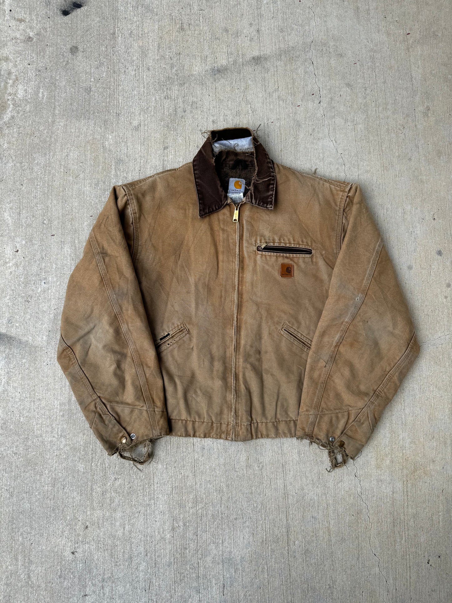 Vintage thrashed carhartt Detroit jacket