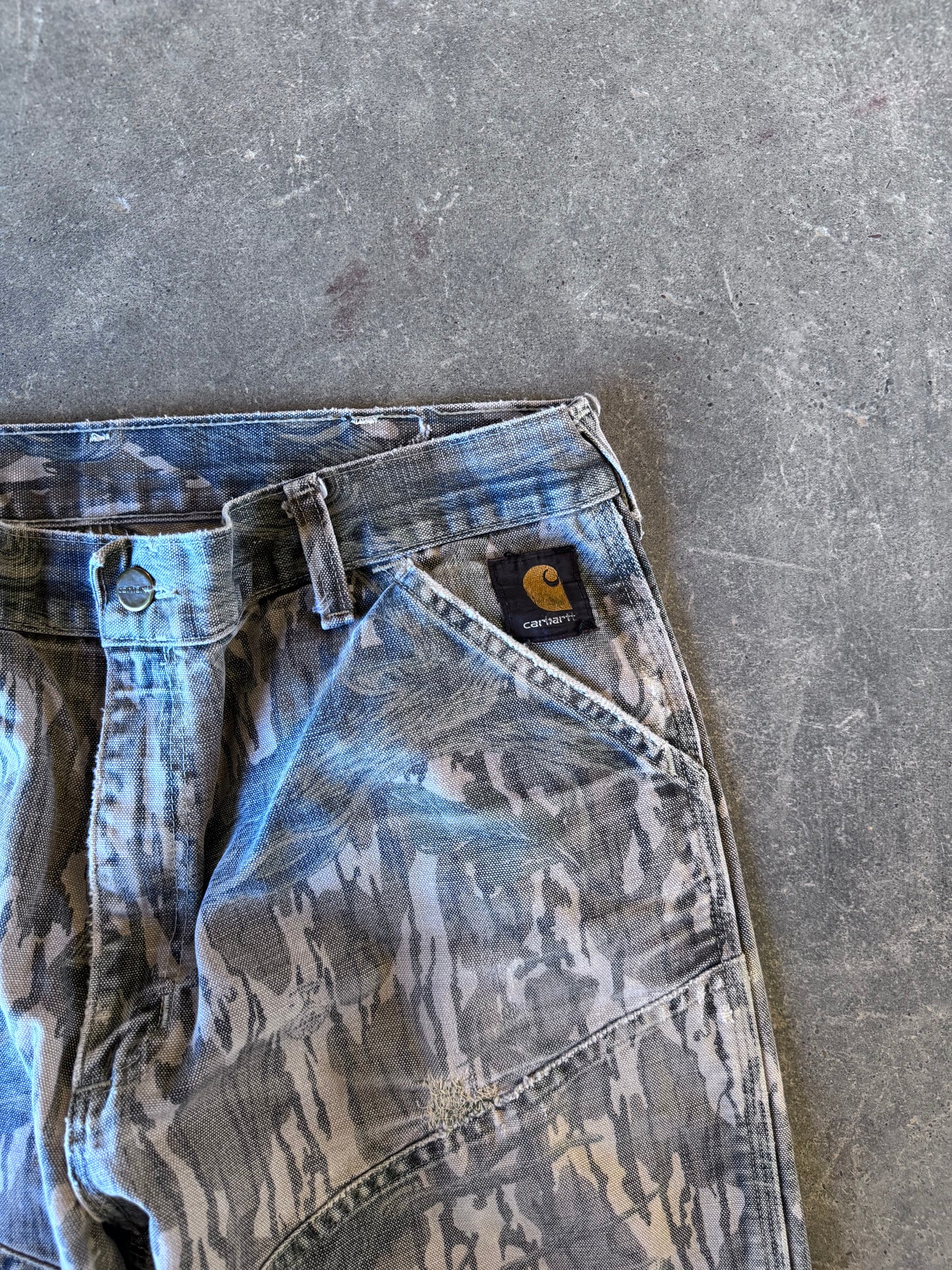 Vintage carhartt real tree camo pants