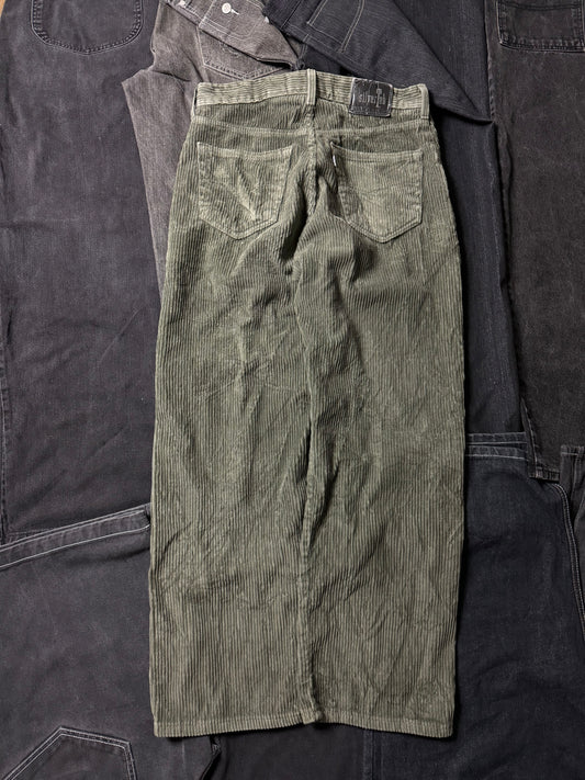 Levi’s corduroy silver tabs