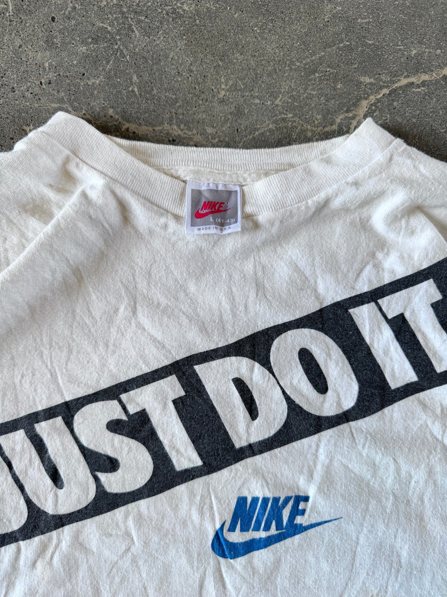 Vintage 90s Nike tee